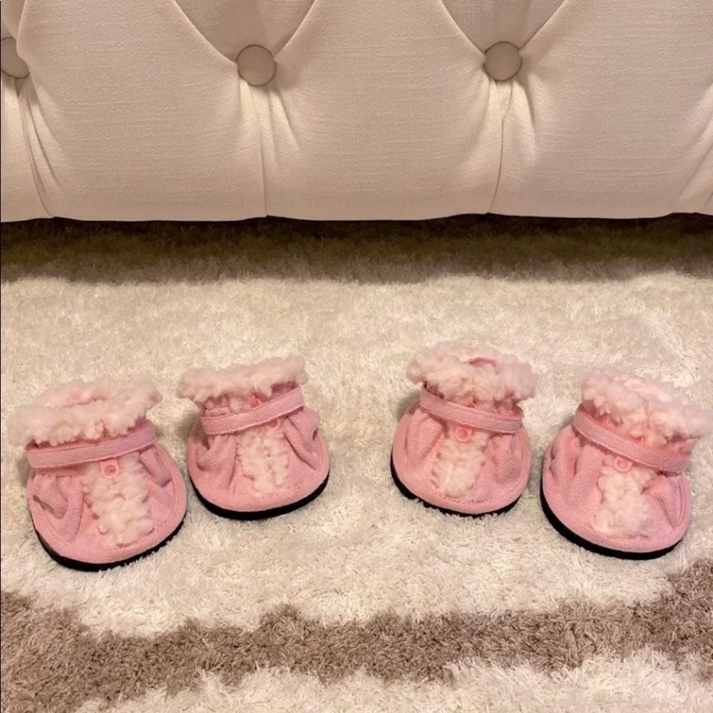 SOLD!!   BUILD-A-BEAR Pink Booties
